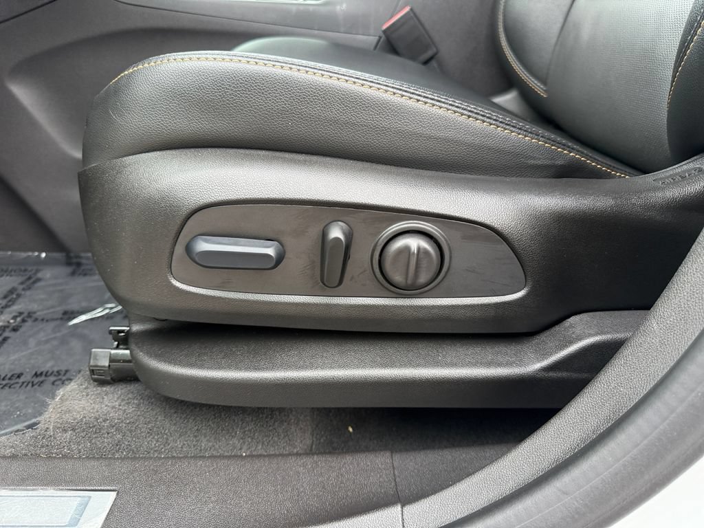 Used 2024 Chevrolet Equinox Premier AWD/4WD image 10