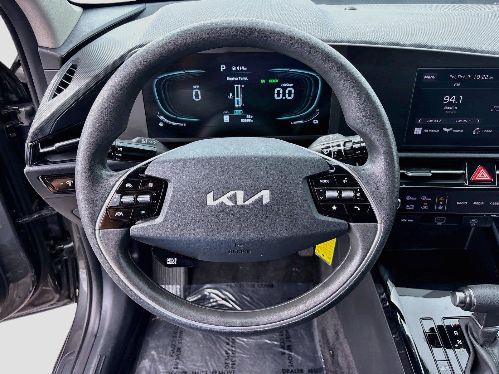 Used 2025 Kia Niro LX FWD image 13