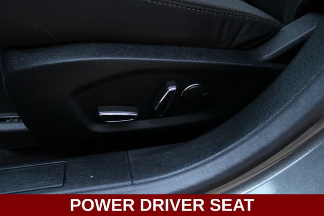 Used 2020 Ford Fusion SE FWD image 3