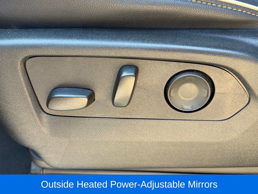 Used 2024 Chevrolet Suburban Premier image 22