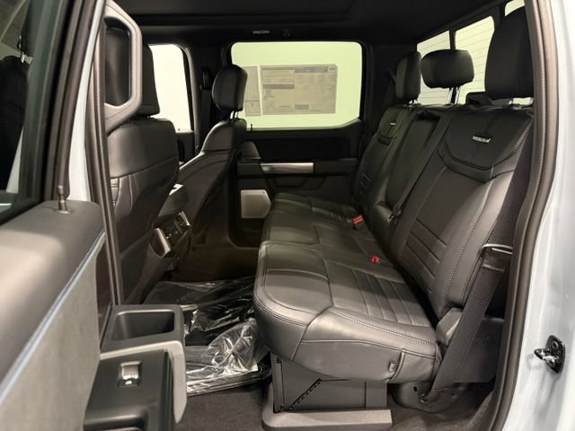 New 2026 Ford F250 Platinum w/ FX4 Off-Road Package AWD/4WD image 29