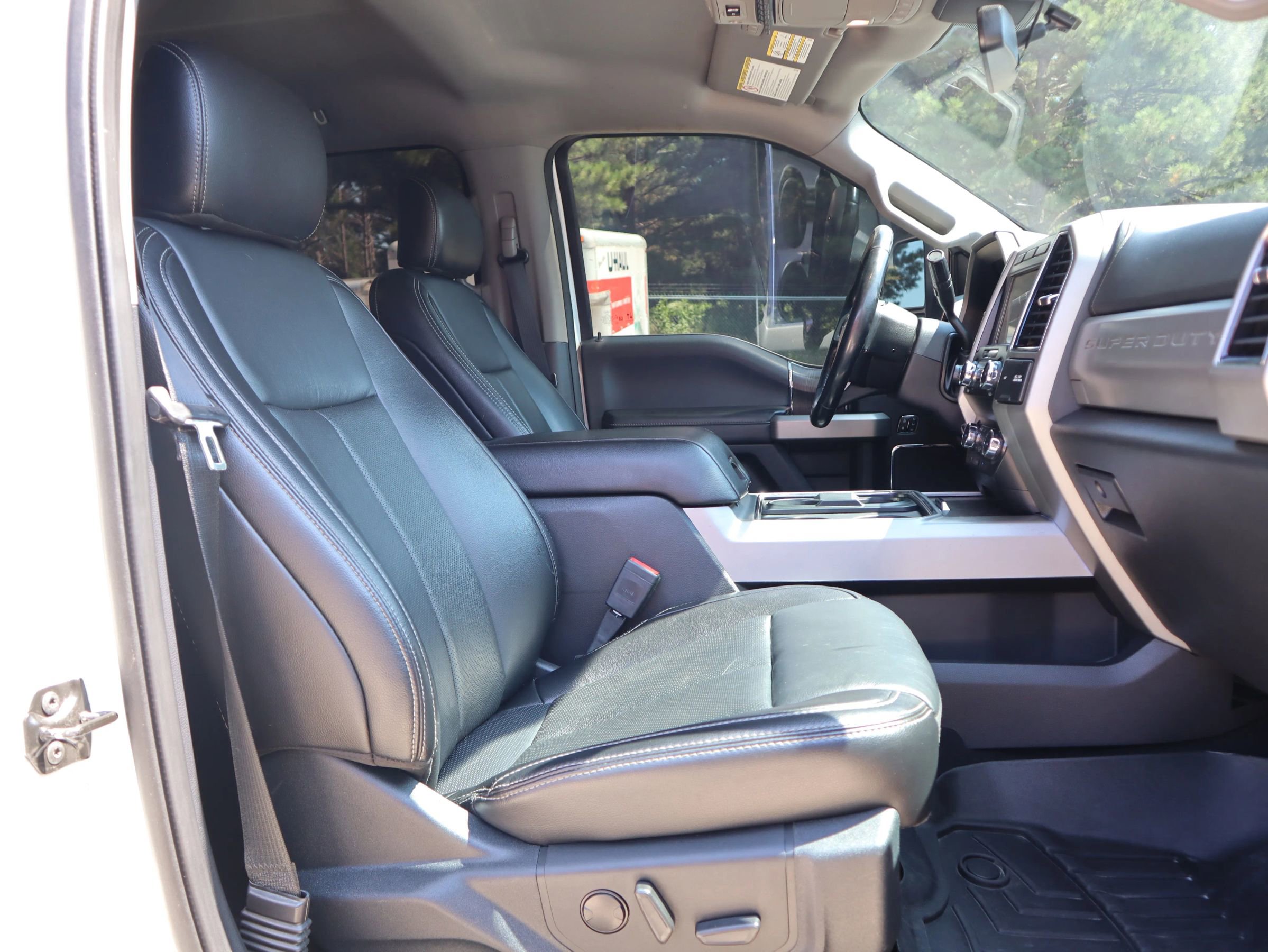 Used 2021 Ford F350 Lariat w/ Lariat Ultimate Package image 34