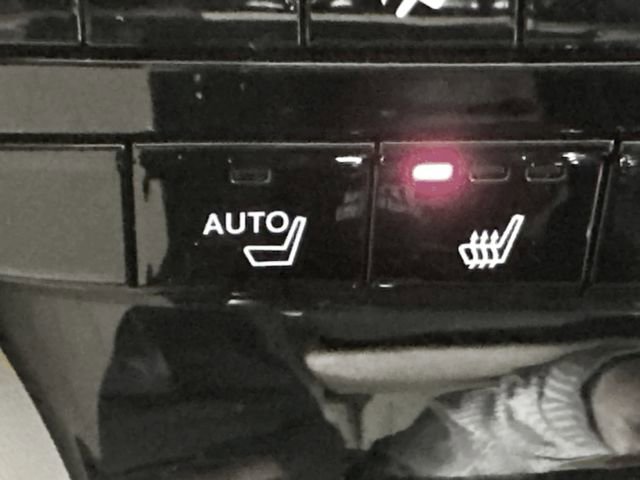 Used 2023 Acura MDX SH-AWD image 16