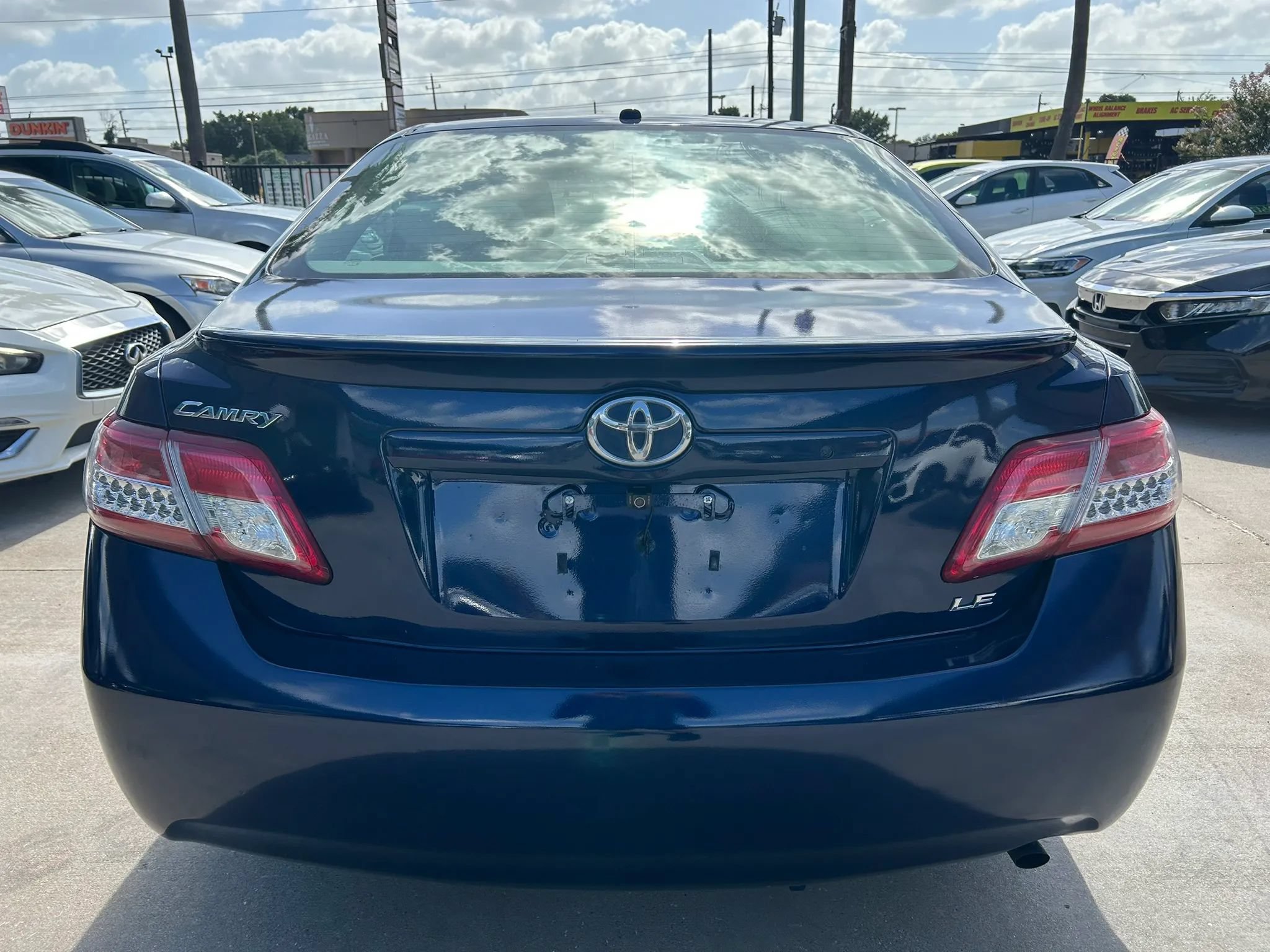 Used 2010 Toyota Camry LE FWD image 4