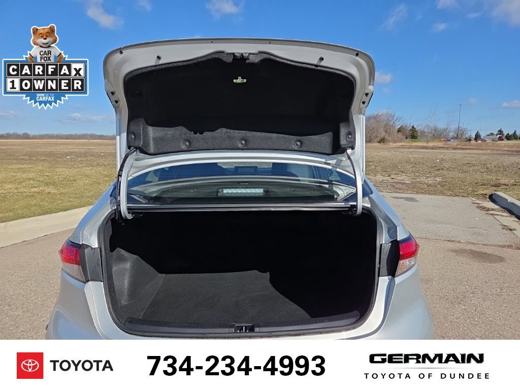 Used 2025 Toyota Corolla LE image 21
