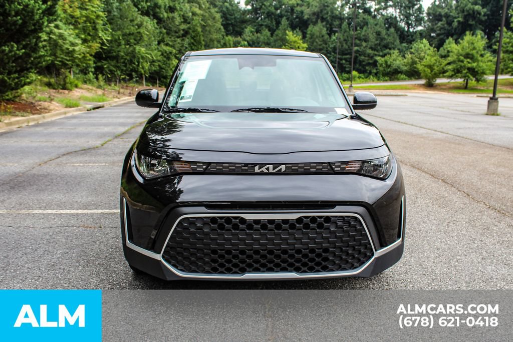 Used 2025 Kia Soul LX w/ LX Technology Package FWD image 10