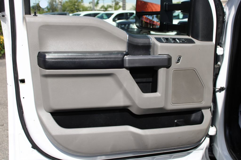 Used 2019 Ford F550 4x4 Crew Cab Super Duty image 18