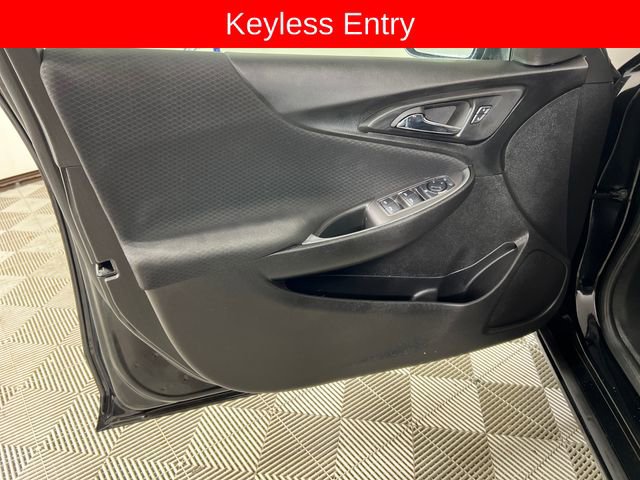 Used 2025 Chevrolet Malibu LT FWD image 11