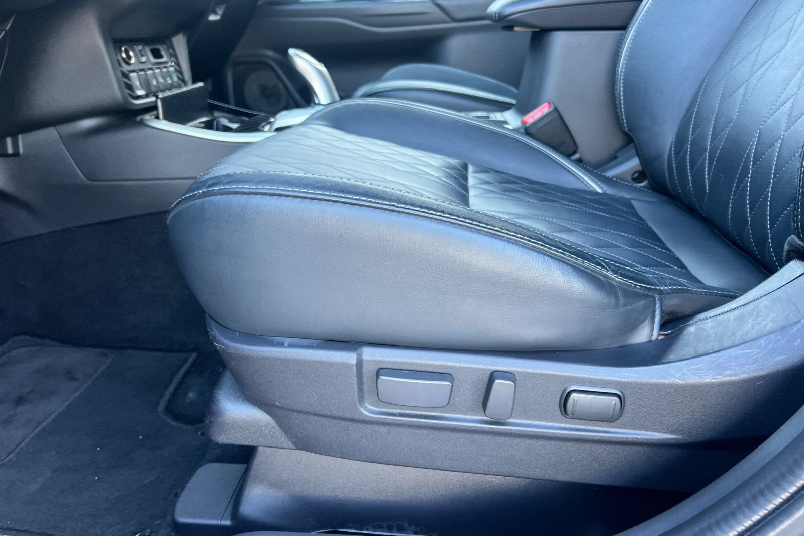 Used 2022 Mitsubishi Outlander GT AWD/4WD image 15