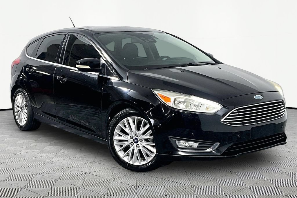 Used 2018 Ford Focus Titanium w/ Titanium Technology Package FWD image 1