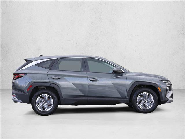 New 2026 Hyundai Tucson Blue SE w/ Tow & Go Package AWD/4WD video 4