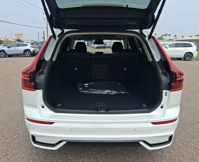 New 2026 Volvo XC60 B5 Core AWD/4WD image 6