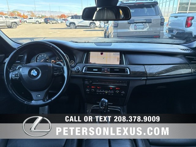 Used 2015 BMW 750i image 15