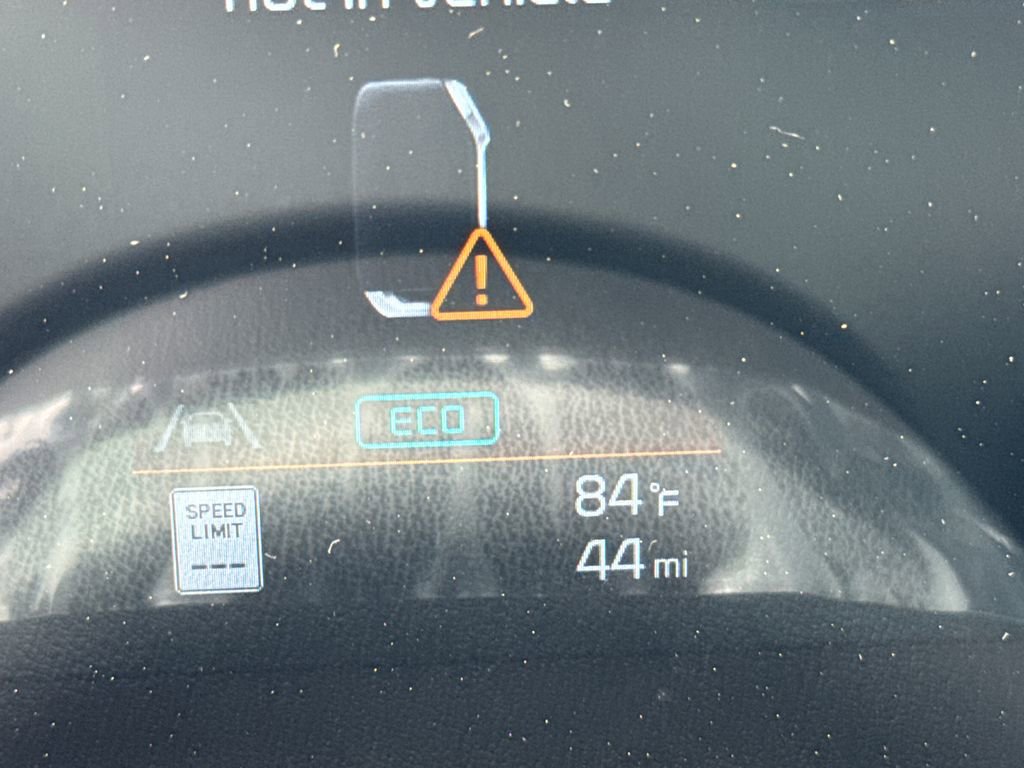 New 2025 Kia Niro SX Touring image 27