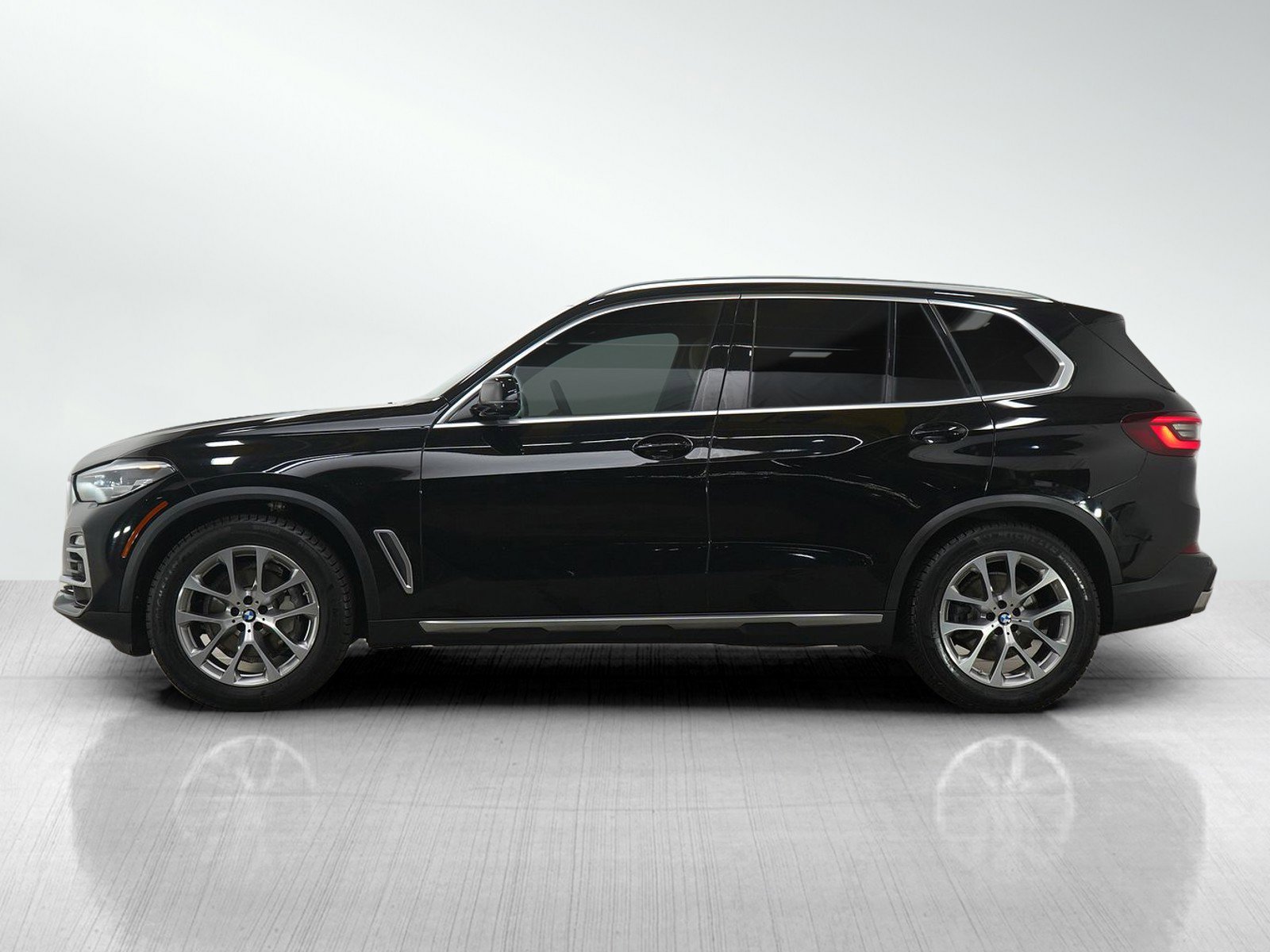 Used 2020 BMW X5 xDrive40i w/ Premium Package image 2