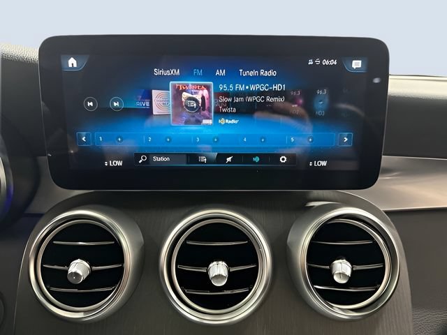 Used 2021 Mercedes-Benz GLC 300 4MATIC image 21