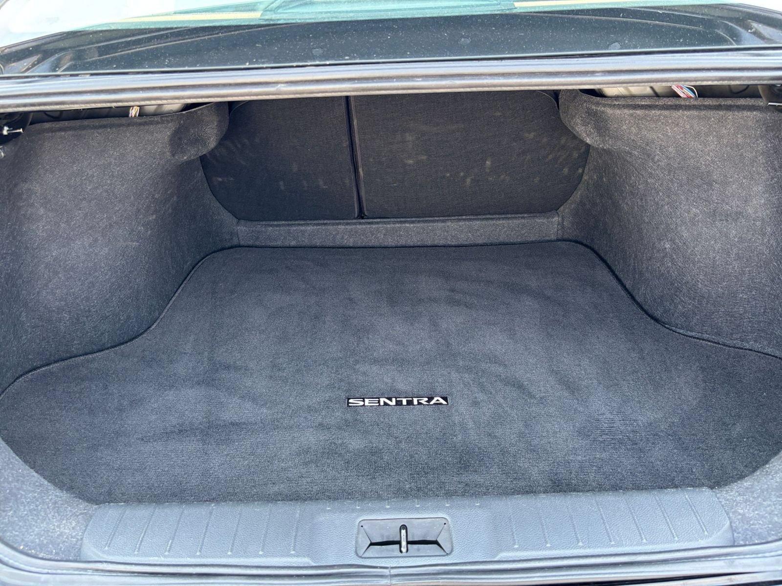 Used 2025 Nissan Sentra SV FWD image 29