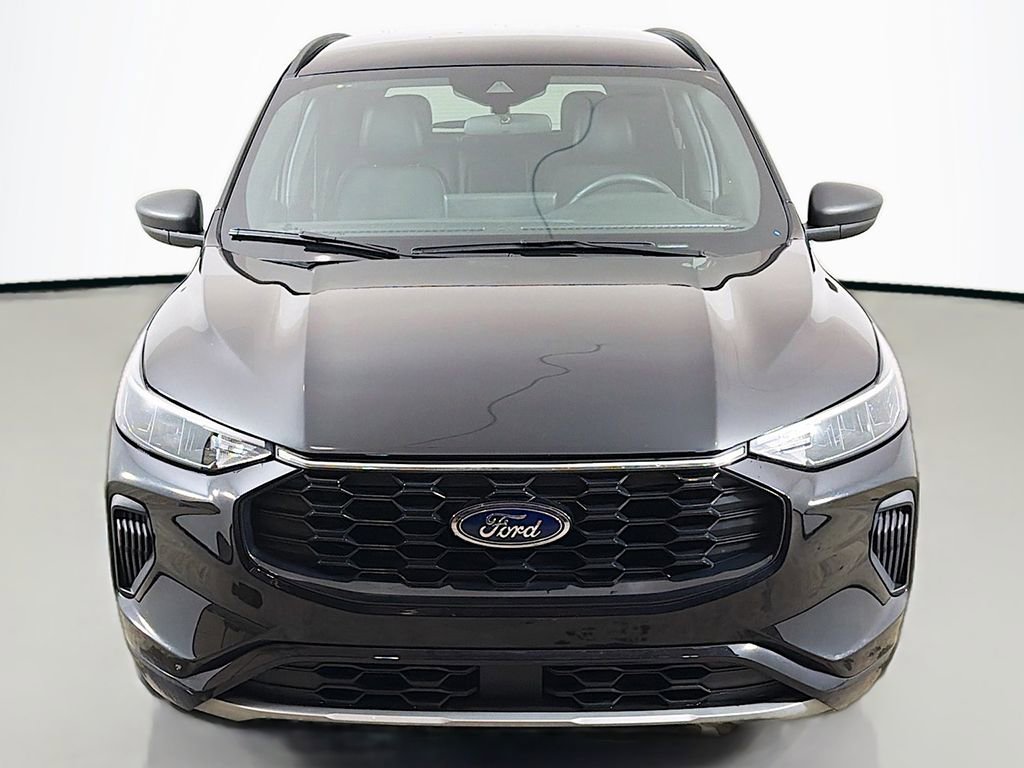 Used 2023 Ford Escape ST-Line w/ Tech Pack #1 image 9