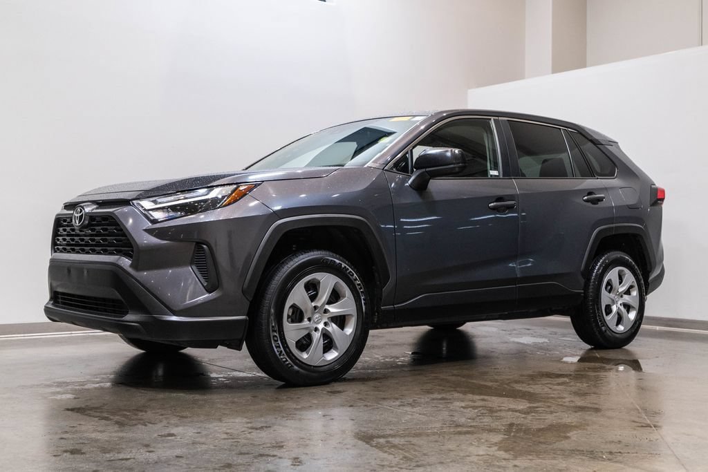 Certified 2025 Toyota RAV4 LE AWD/4WD image 3