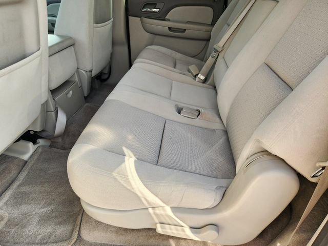 Used 2009 Chevrolet Suburban LS RWD image 30