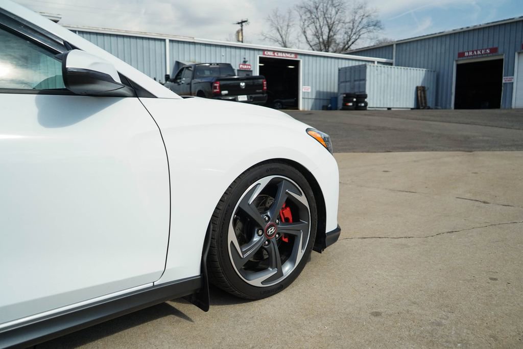 Used 2019 Hyundai Veloster Turbo image 12