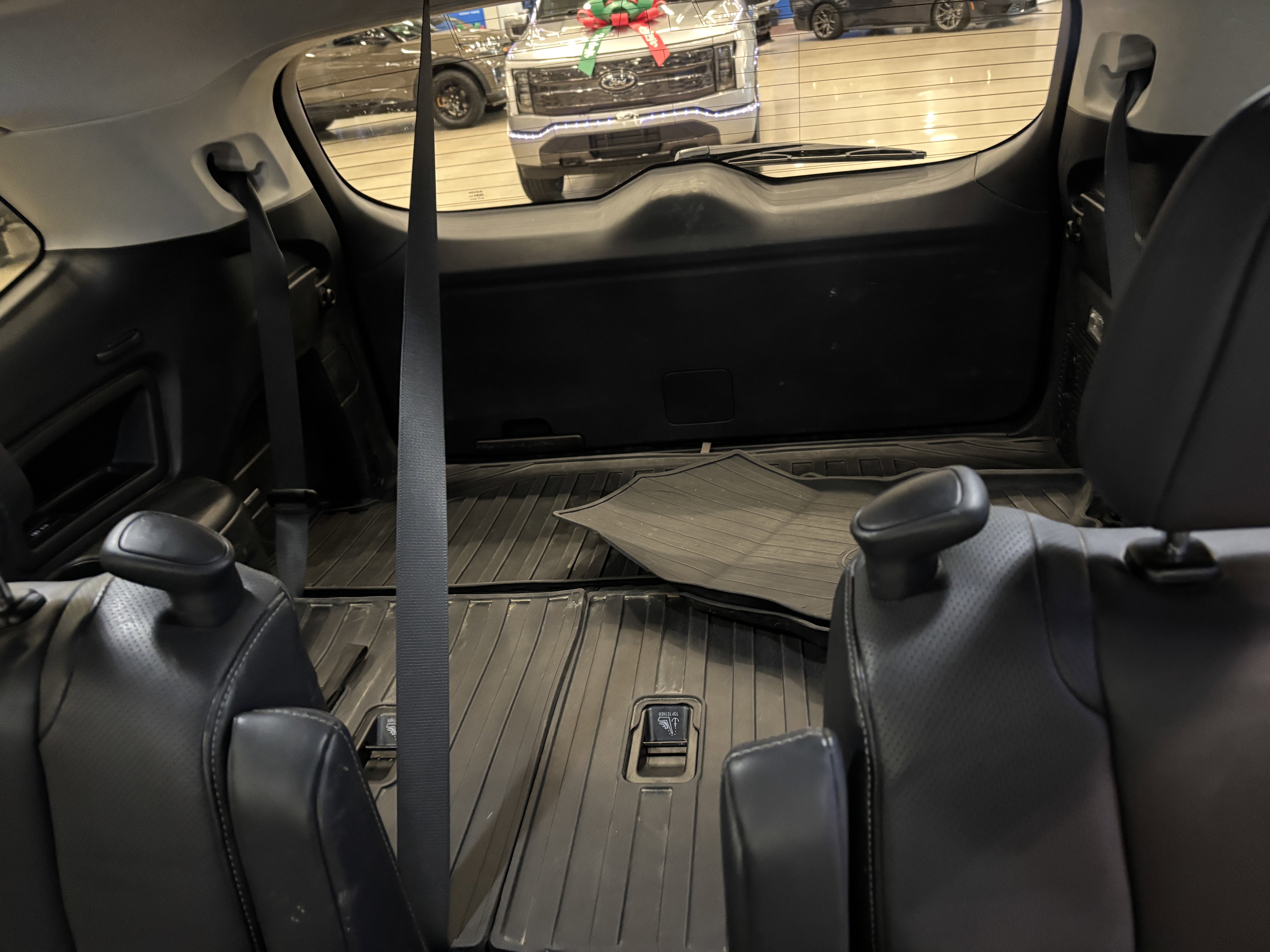 Used 2022 Subaru Ascent Limited w/ Technology Package image 15