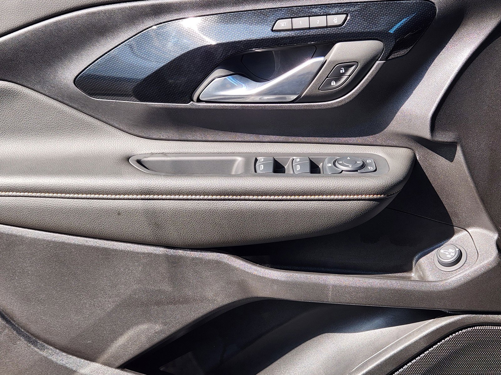 Certified 2024 GMC Terrain AT4 w/ Infotainment Package II image 20