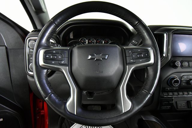 Used 2021 Chevrolet Silverado 1500 LT Trail Boss w/ Convenience Package II image 2