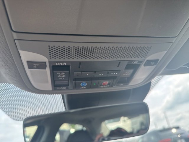 Used 2018 Acura TLX w/ Technology Package image 27