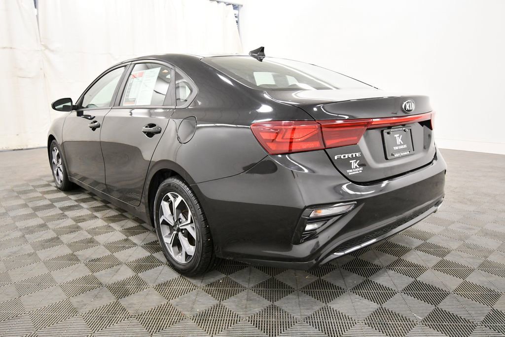 Certified 2019 Kia Forte LXS image 5