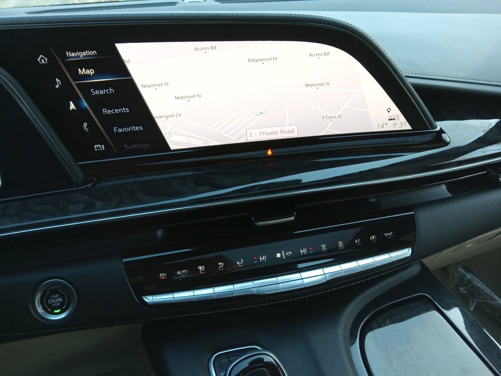 Used 2021 Cadillac Escalade ESV Premium Luxury image 17