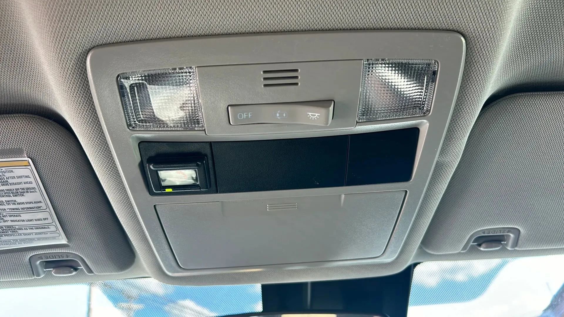 Used 2020 Toyota Tacoma SR image 34