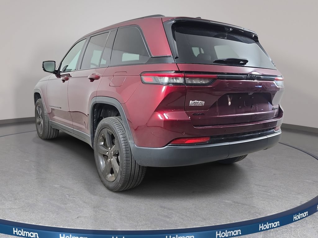 Used 2024 Jeep Grand Cherokee Limited w/ Luxury Tech Group II AWD/4WD image 8