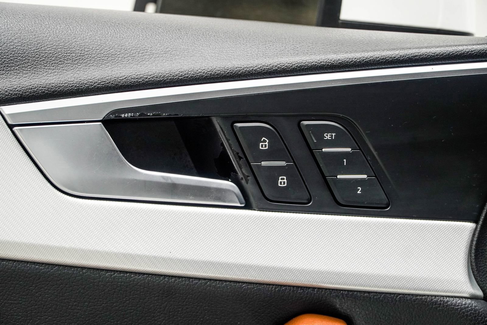 Used 2017 Audi A4 2.0T Ultra Premium w/ Convenience Package FWD image 28