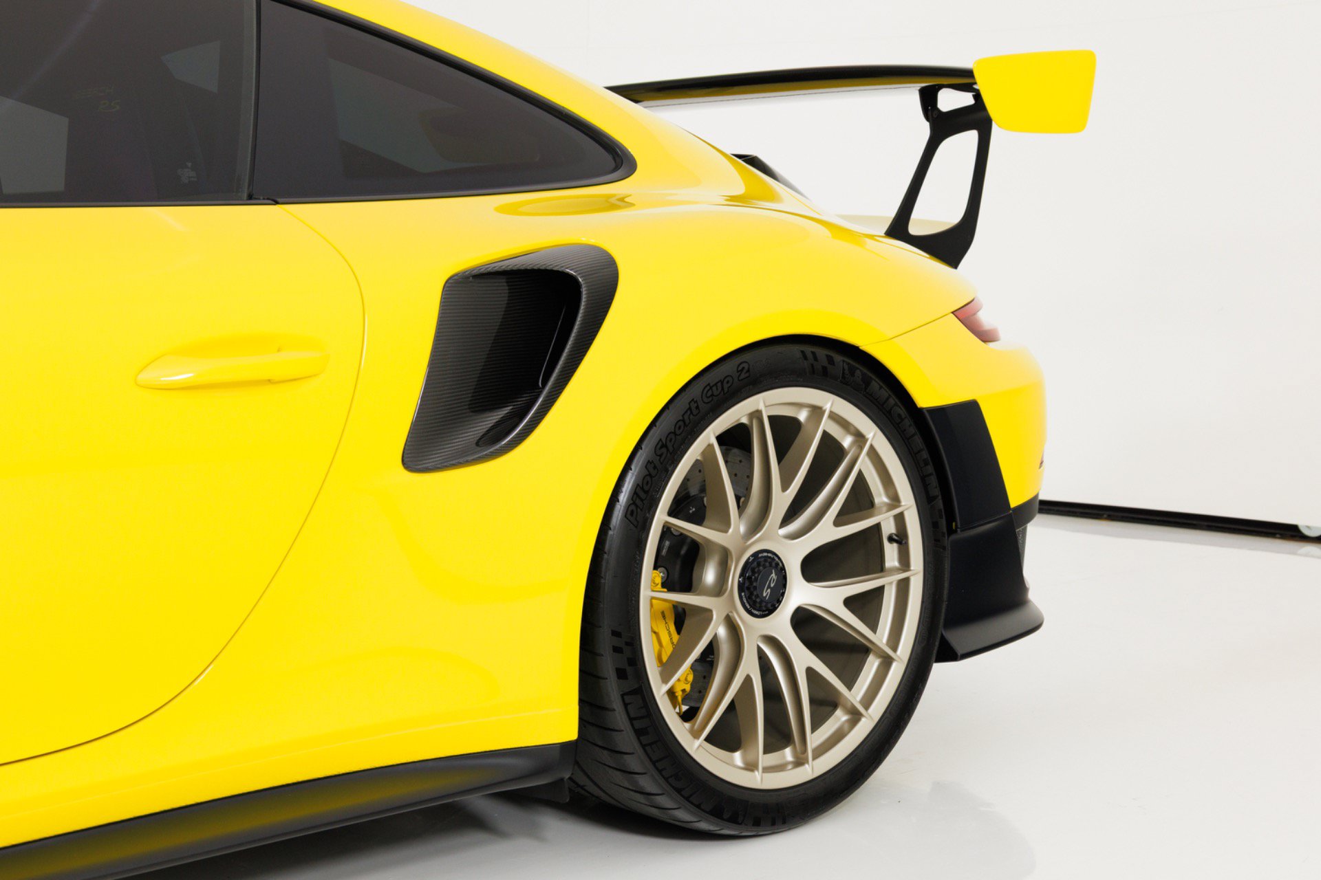 Used 2018 Porsche 911 GT2 RS w/ Weissach Package RWD image 69