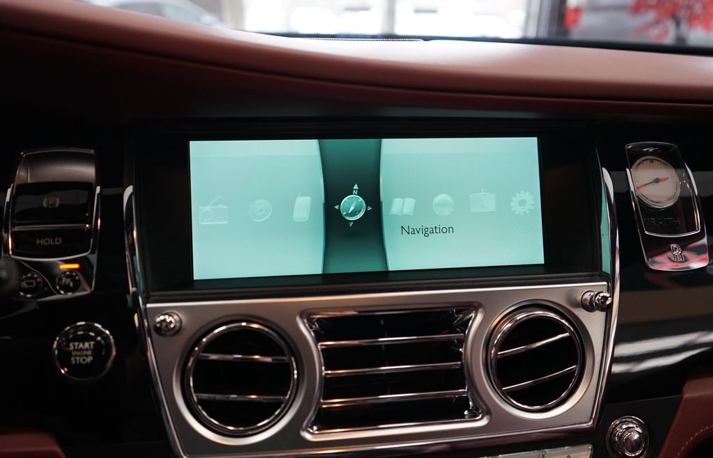 Used 2016 Rolls-Royce Wraith image 47