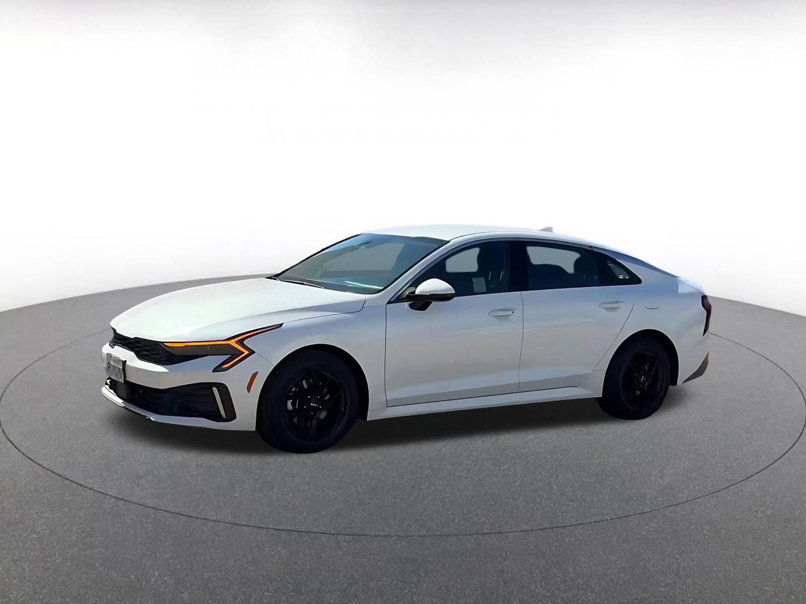 Used 2025 Kia K5 LXS image 9