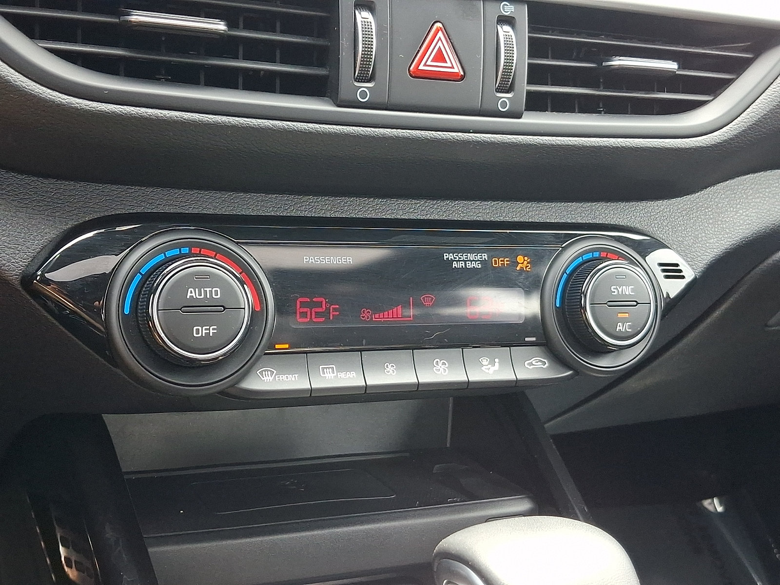 Certified 2024 Kia Forte GT w/ GT2 Package FWD image 16