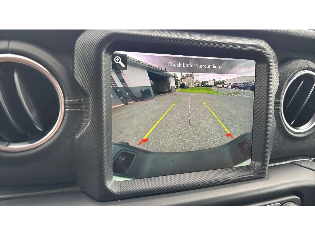 Used 2022 Jeep Gladiator Overland w/ Popular Equipment Package AWD/4WD image 17
