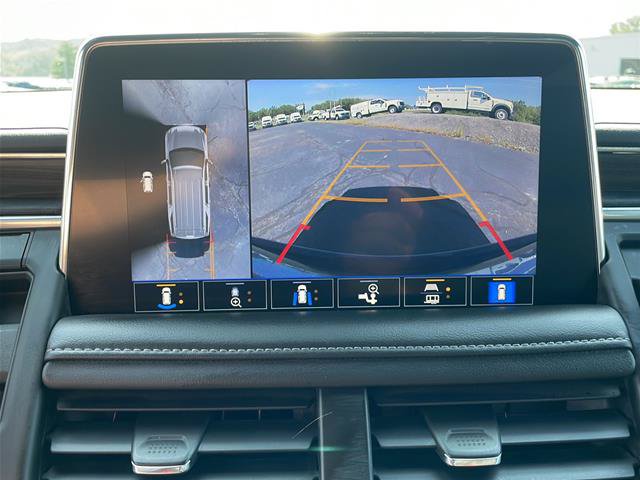 Used 2021 Chevrolet Suburban Z71 w/ Luxury Package AWD/4WD image 23