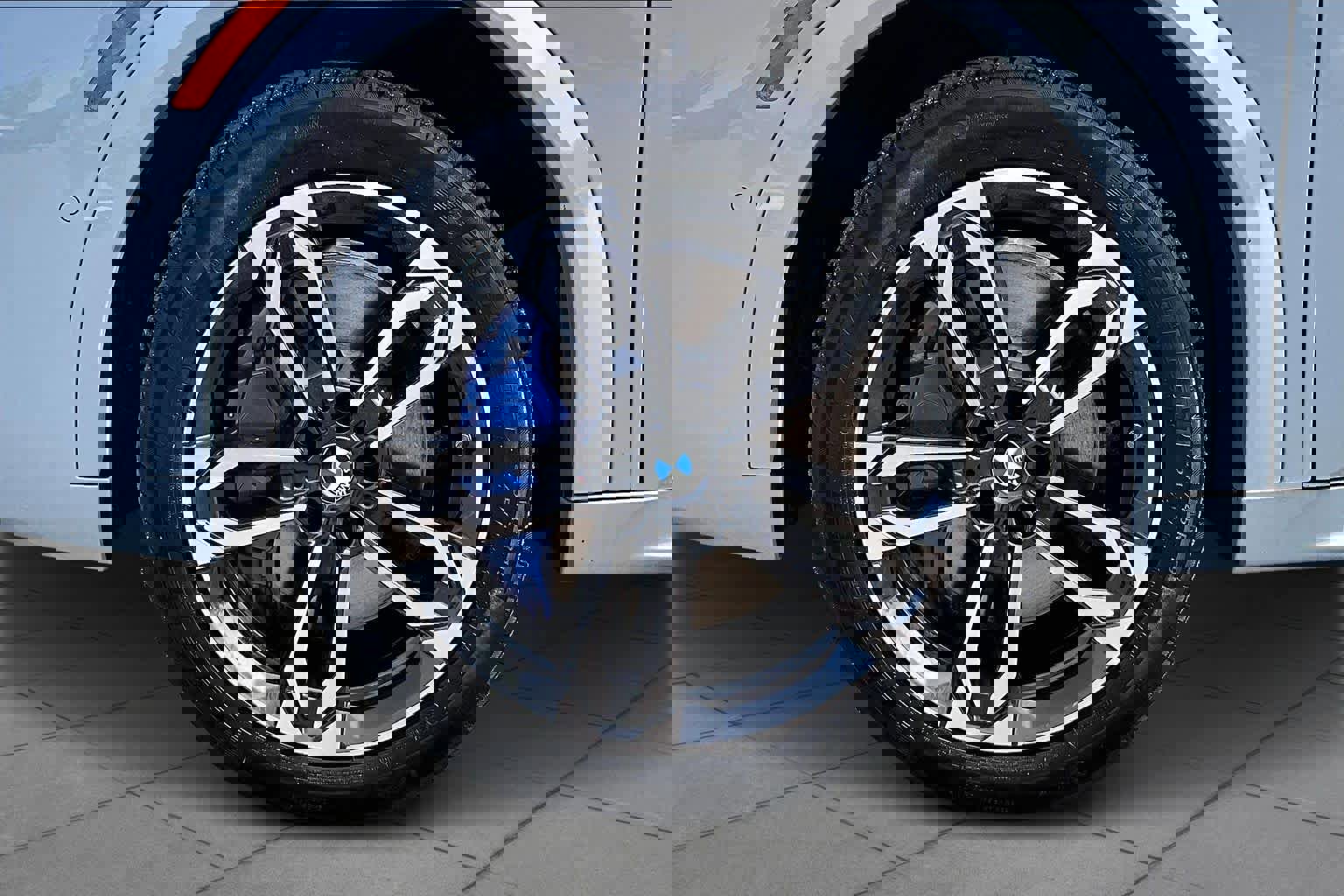 Certified 2025 BMW X2 xDrive28i image 10