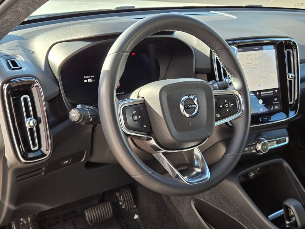Certified 2023 Volvo XC40 Recharge Plus AWD/4WD image 25