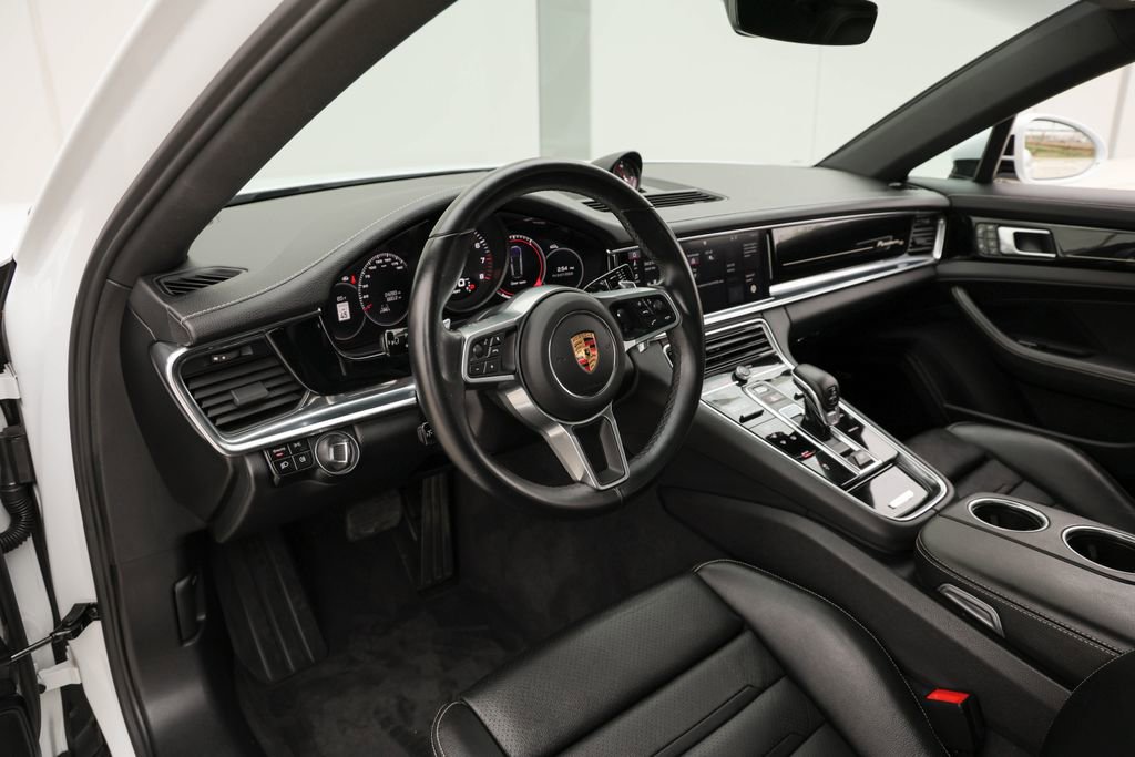 Used 2020 Porsche Panamera Edition image 13