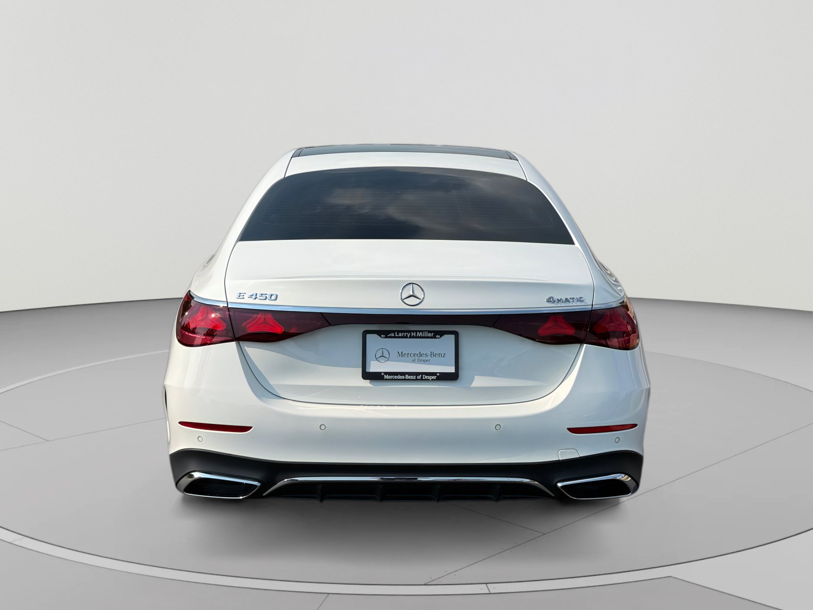 Certified 2024 Mercedes-Benz E 450 4MATIC Sedan image 4