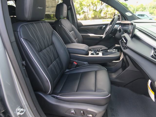 New 2026 Buick Enclave Avenir w/ Super Cruise Package FWD image 24