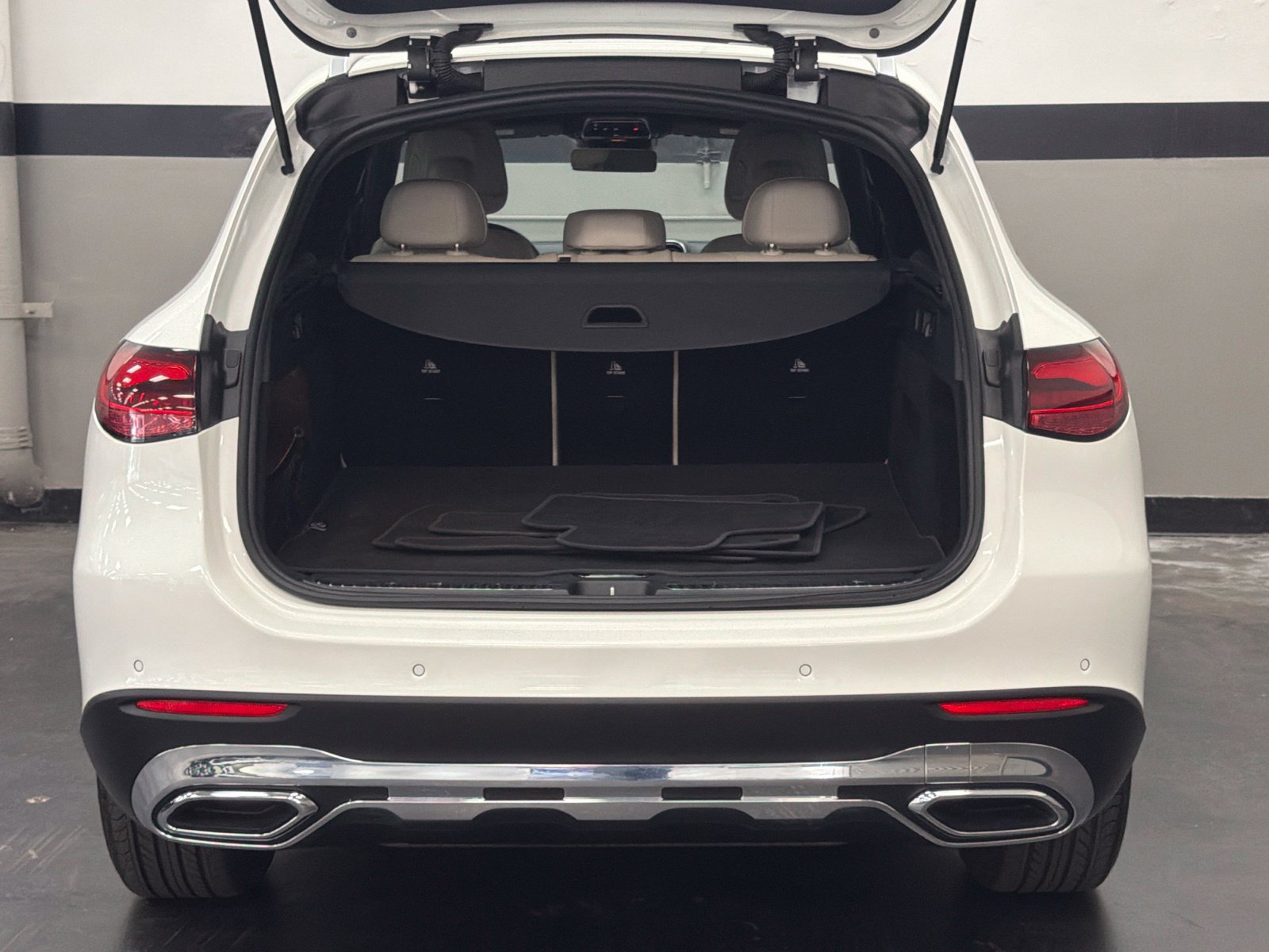Certified 2026 Mercedes-Benz GLC 300 image 16