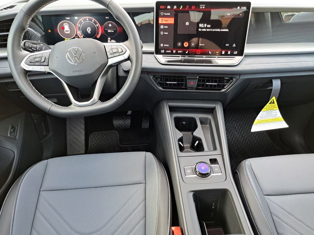 New 2026 Volkswagen Tiguan SE image 14