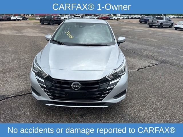 Used 2023 Nissan Versa SV FWD image 2
