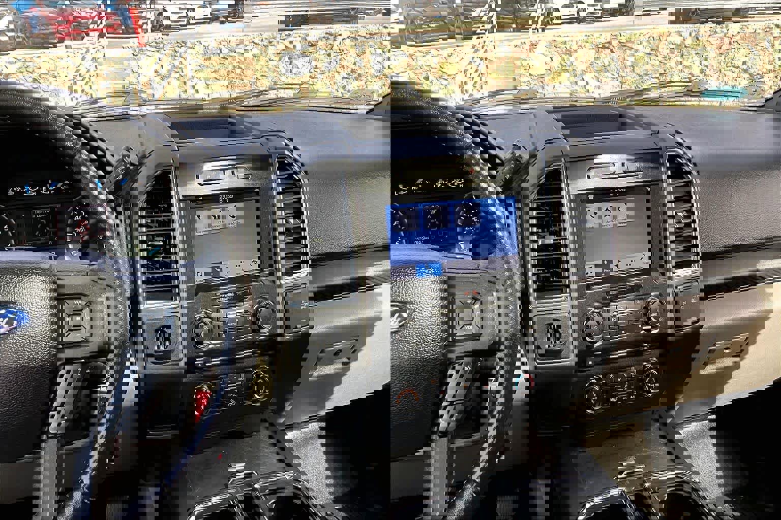 Used 2017 Ford F150 XLT w/ Equipment Group 302A Luxury image 7