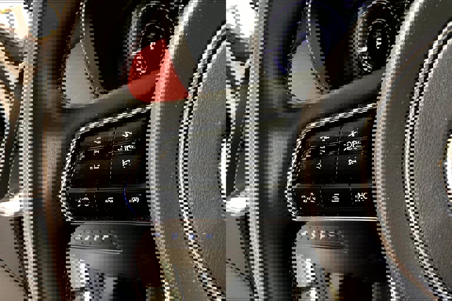 Used 2025 MAZDA CX-70 Plug-In Hybrid w/ Premium Plus image 25